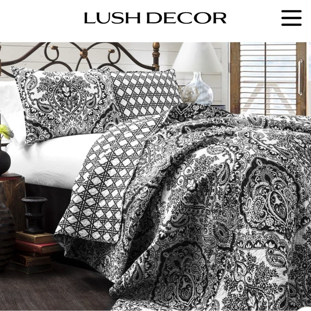 Aubree King 3 piece Quilt Set.